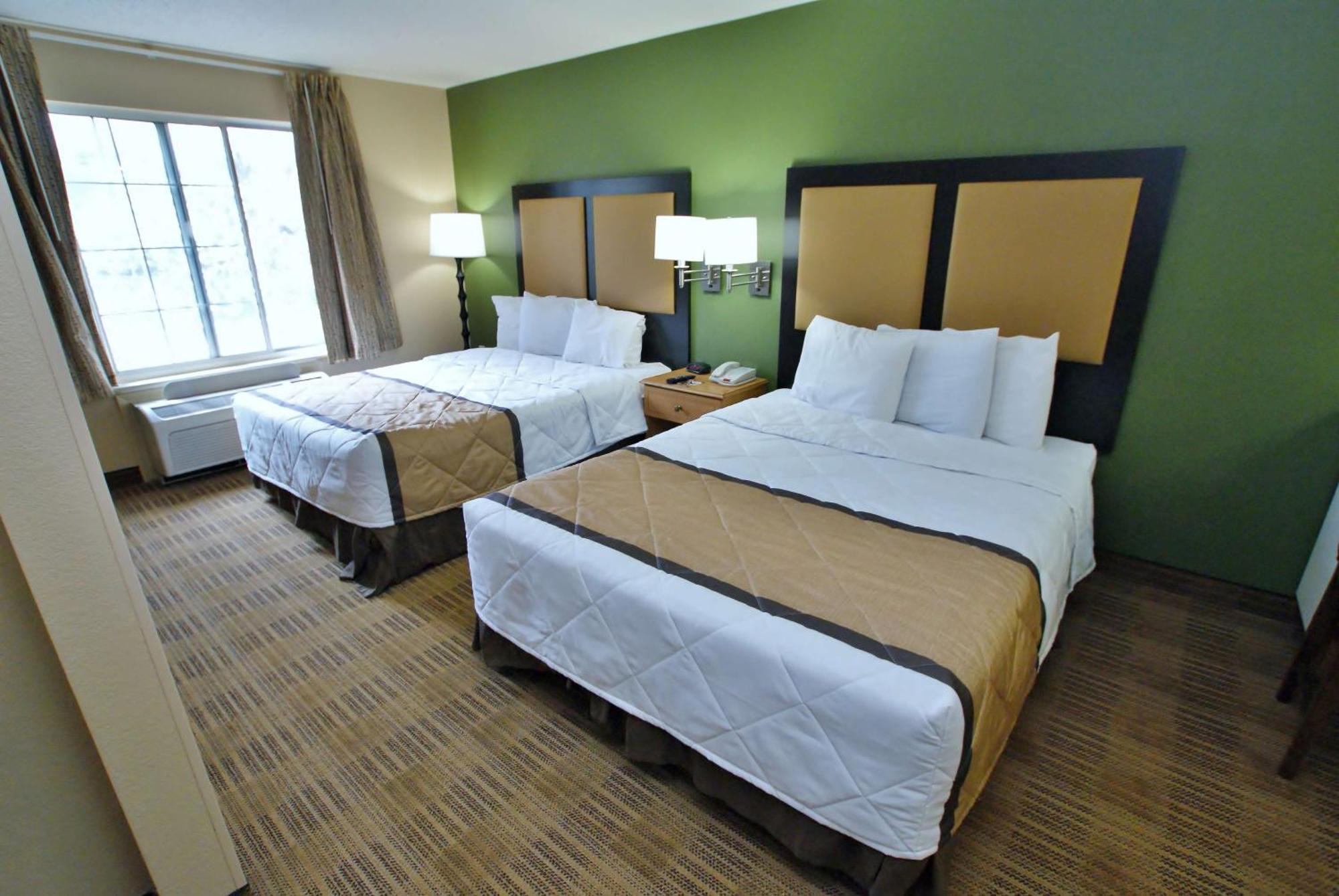 Extended Stay America Select Suites - Durham - University - Ivy Creek Blvd Екстер'єр фото