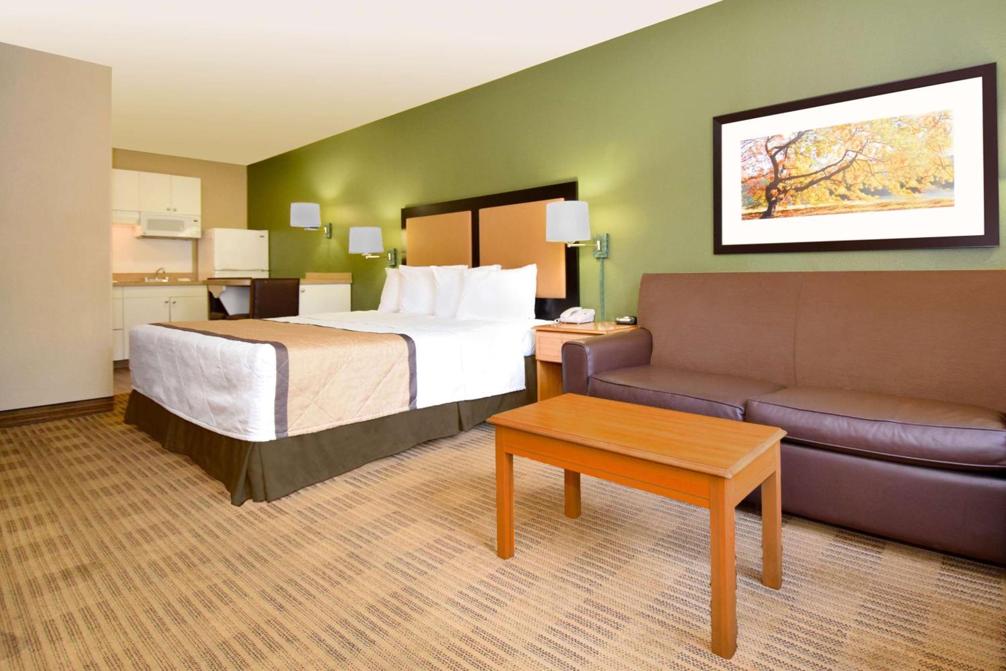 Extended Stay America Select Suites - Durham - University - Ivy Creek Blvd Екстер'єр фото