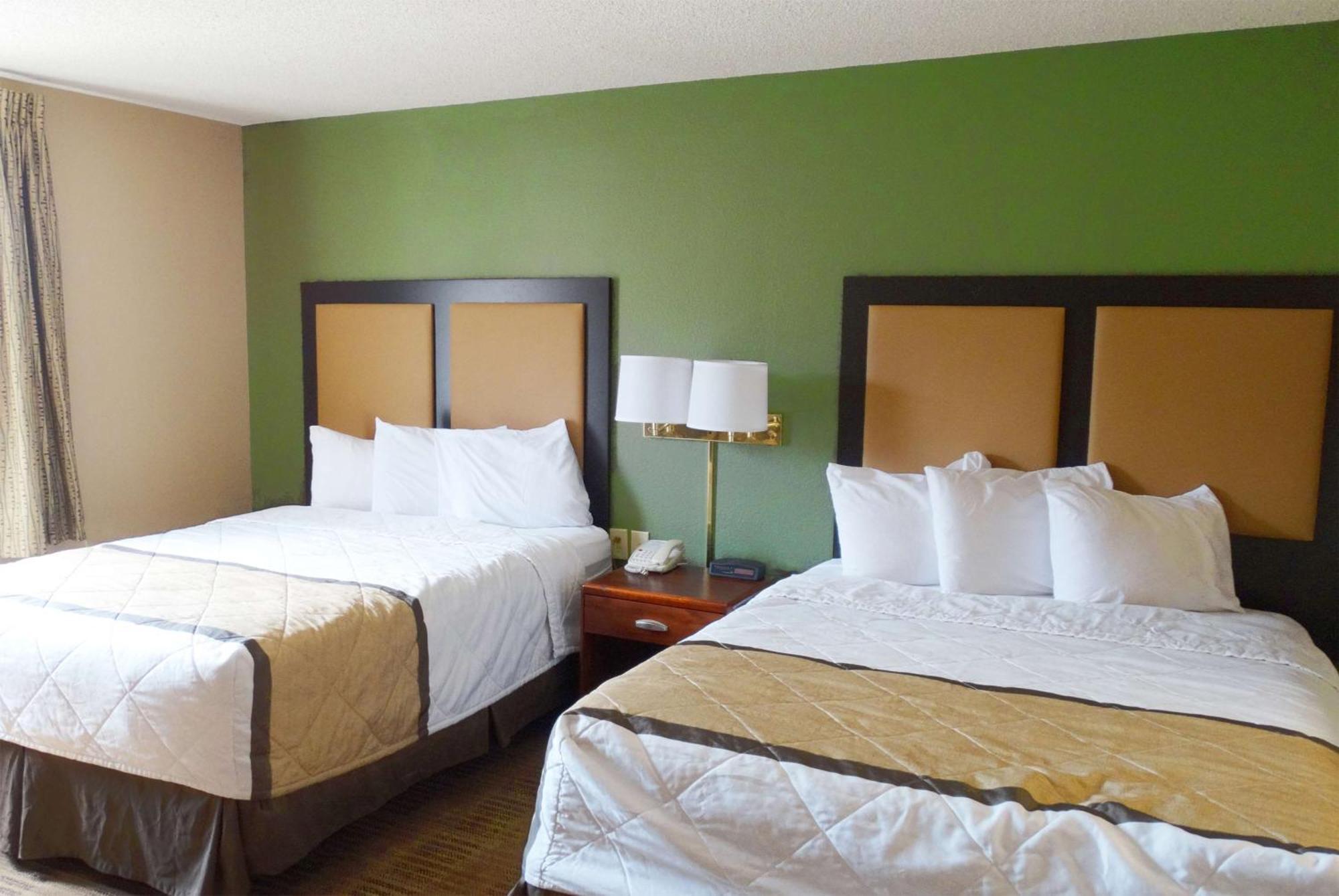 Extended Stay America Select Suites - Durham - University - Ivy Creek Blvd Екстер'єр фото